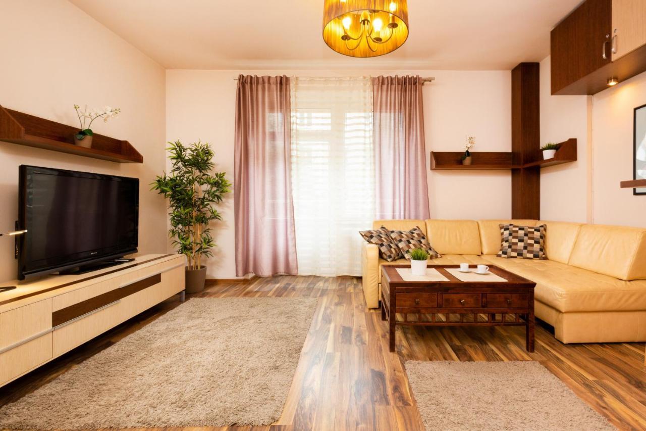 Apartment Warsaw Hoza By Noclegi Renters Εξωτερικό φωτογραφία